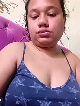 Snapshot of shanell_valen04 chatting on 5, 4, 2026 shanell valen04 online show from 5, 4, 2026