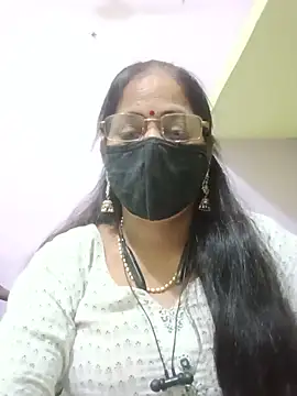 Snapshot of SEEMA_012 chatting on 25, 5, 2026 SEEMA 012 online show from 25, 5, 2026