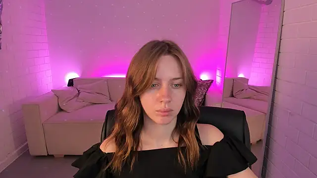 MeganClapp online show from 13, 5, 2026