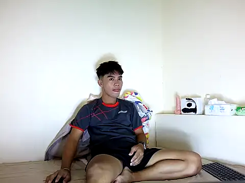 Snapshot of valerio_fernan chatting on 8, 4, 2026 valerio fernan online show from 8, 4, 2026