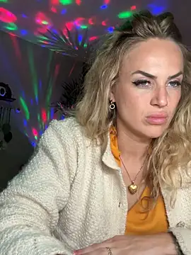 BlondSeduction online show from 15, 4, 2026