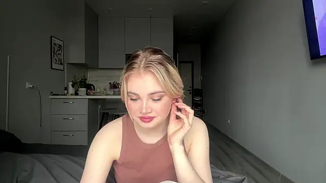 Snapshot of kirtova_ chatting on 21, 4, 2026 kirtova online show from 21, 4, 2026
