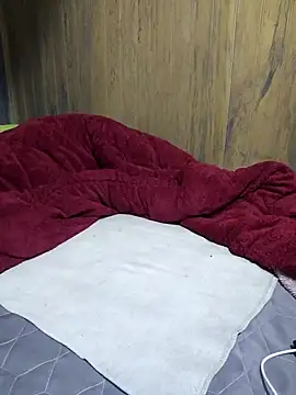   Amanda   online show from 20, 4, 2026