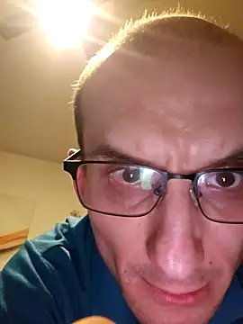 UpbeatXiphias online show from 7, 4, 2026