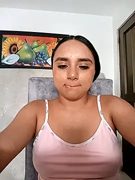 Snapshot of Valentina_Narvaez chatting on 2, 7, 2026 Valentina Narvaez online show from 2, 7, 2026