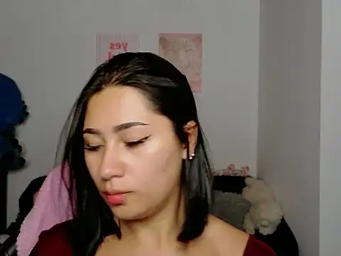 EvelynLeen  online show from 26, 6, 2026