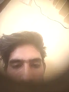 Snapshot of iztentacion chatting on 5, 4, 2026 iztentacion online show from 5, 4, 2026