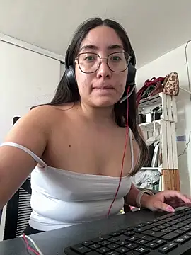 vampiralatina online show from 27, 4, 2026
