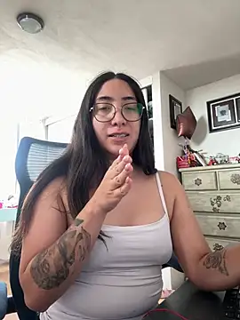 vampiralatina online show from 13, 5, 2026