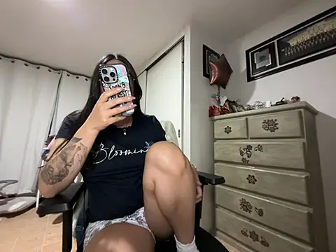 vampiralatina online show from 24, 5, 2026