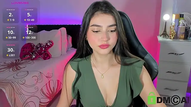 Snapshot of esmeralda_le chatting on 16, 4, 2026 esmeralda le online show from 16, 4, 2026