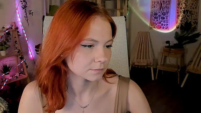 Snapshot of LisaAris chatting on 13, 5, 2026 LisaAris online show from 13, 5, 2026