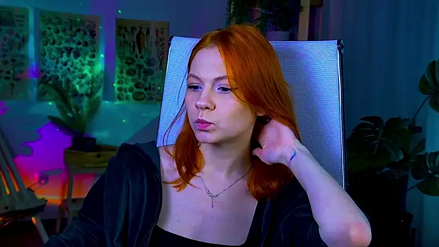 Snapshot of LisaAris chatting on 5, 6, 2026 LisaAris online show from 5, 6, 2026