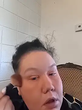 Snapshot of hisalphaqueen27 chatting on 8, 4, 2026 hisalphaqueen27 online show from 8, 4, 2026