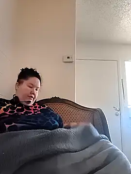 Snapshot of hisalphaqueen27 chatting on 15, 4, 2026 hisalphaqueen27 online show from 15, 4, 2026