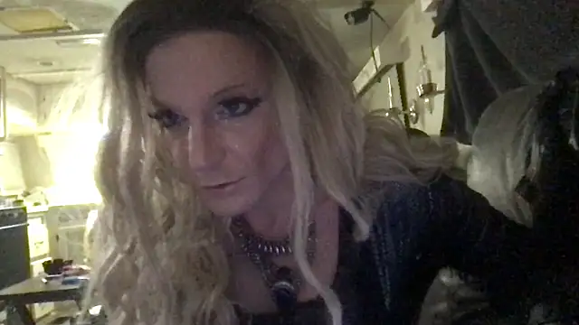 GypsiiCornel online show from 26, 4, 2026