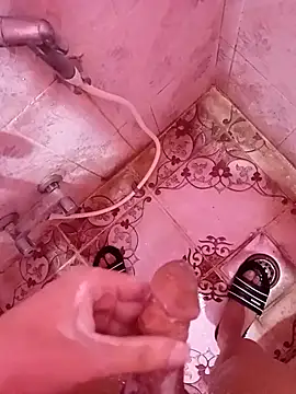 Snapshot of nader30 chatting on 6, 4, 2026 nader30 online show from 6, 4, 2026