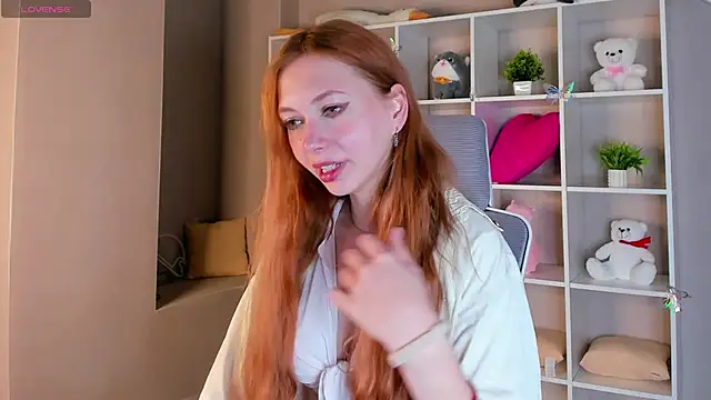 Sienna Nyx online show from 15, 4, 2026