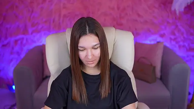 ViolettStar  online show from 6, 4, 2026