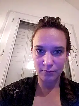 Snapshot of Maggie38 chatting on 11, 6, 2026 Maggie38 online show from 11, 6, 2026