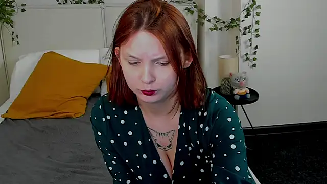 Snapshot of Charlotte_Stee chatting on 2, 6, 2026 Charlotte Stee online show from 2, 6, 2026
