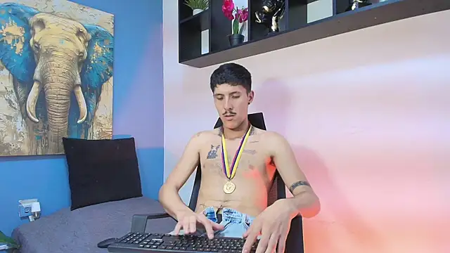 ALEXXXTREM69 online show from 15, 5, 2026