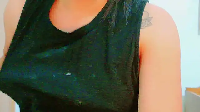Snapshot of MojaditPussy chatting on 25, 4, 2026 MojaditPussy online show from 25, 4, 2026