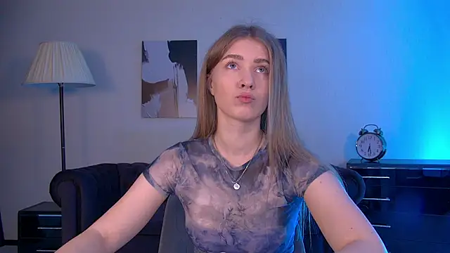 CasandraMarc online show from 5, 6, 2026