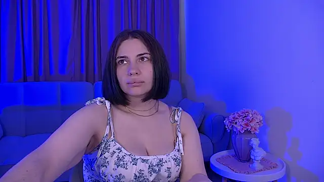 AdrianaToress online show from 12, 6, 2026