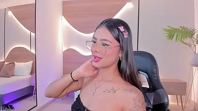 dulce glow  online show from 25, 4, 2026