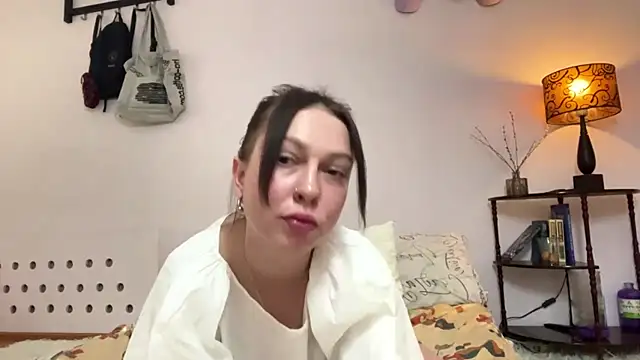 Snapshot of Evelyn_Charm chatting on 15, 4, 2026 Evelyn Charm online show from 15, 4, 2026