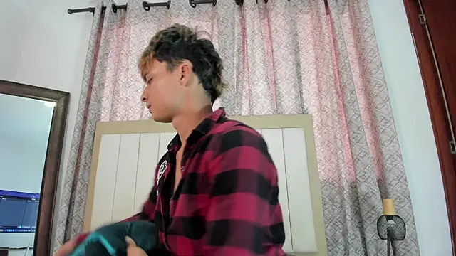 thomas and thiago online show from 6, 4, 2026