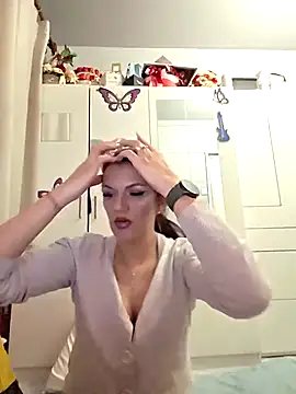 SweetMomy  online show from 19, 4, 2026