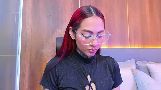 Snapshot of _Megan_Angel_ chatting on 11, 4, 2026 Megan Angel online show from 11, 4, 2026