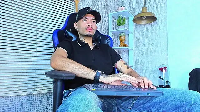 Daniel huge22 online show from 20, 6, 2026