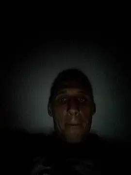 Snapshot of Aleksander199595 chatting on 7, 4, 2026 Aleksander199595 online show from 7, 4, 2026