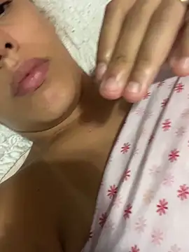 Snapshot of nandinharuivinha22 chatting on 15, 4, 2026 nandinharuivinha22 online show from 15, 4, 2026