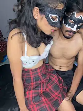 Love Birds00 online show from 18, 5, 2026
