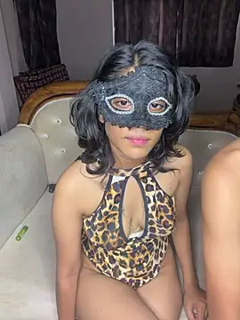 Love Birds00 online show from 17, 6, 2026