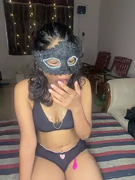 Love Birds00 online show from 1, 7, 2026