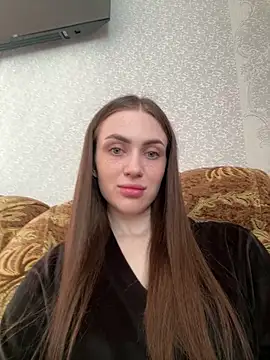 AlinaLove3213 online show from 17, 4, 2026