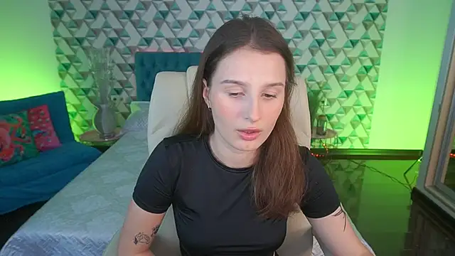 VikVikLove online show from 10, 6, 2026
