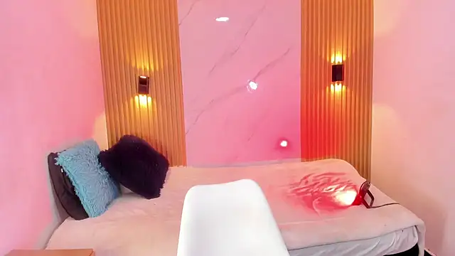 Miss EmilyStar online show from 30, 7, 2026