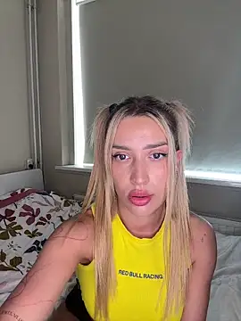 BlondeChiara online show from 24, 4, 2026