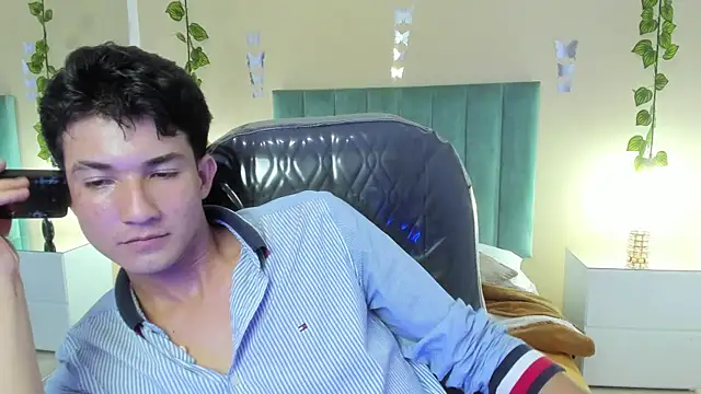 Snapshot of angel_of_sinn chatting on 12, 4, 2026 angel of sinn online show from 12, 4, 2026