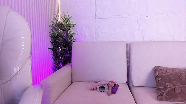 NicolSantos online show from 28, 7, 2026