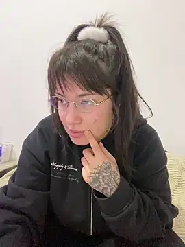 cherryxxox online show from 14, 5, 2026