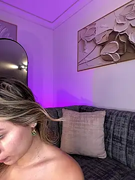 AmyRusso online show from 23, 4, 2026