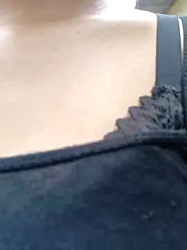 mia0033 online show from 9, 4, 2026