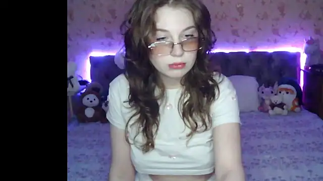 HoneyTangerine online show from 24, 4, 2026